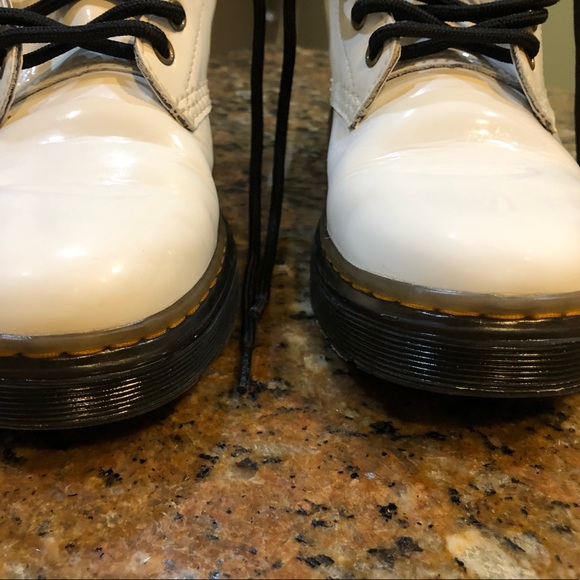 Doc Martens - Picture 4 of 4